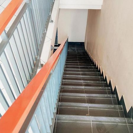 Chandra Graha Guesthouse Palu Kültér fotó