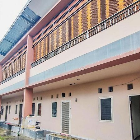 Chandra Graha Guesthouse Palu Kültér fotó