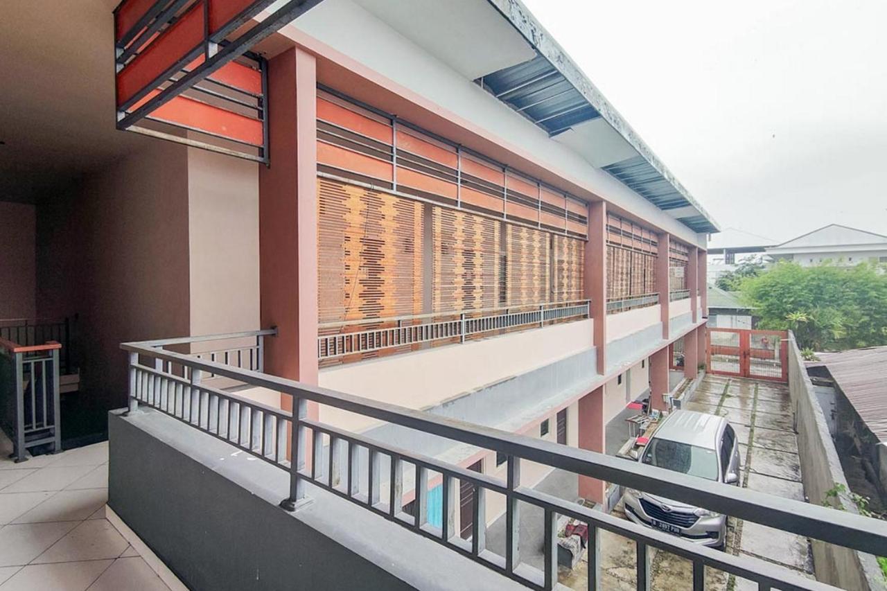 Chandra Graha Guesthouse Palu Kültér fotó