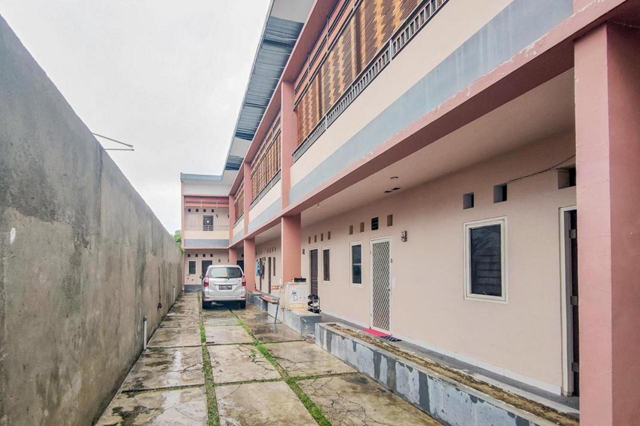 Chandra Graha Guesthouse Palu Kültér fotó