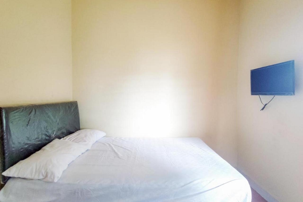 Chandra Graha Guesthouse Palu Kültér fotó