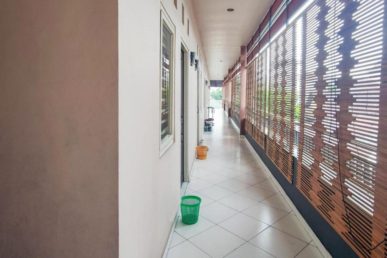 Chandra Graha Guesthouse Palu Kültér fotó